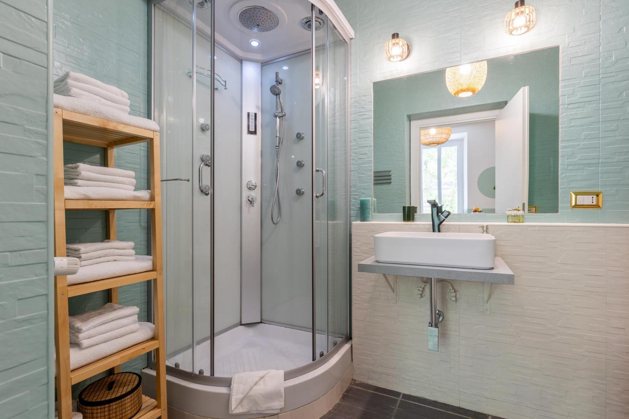 The 38 Home L Homkeey Luxury Apartment I Colosseum Рим Екстериор снимка